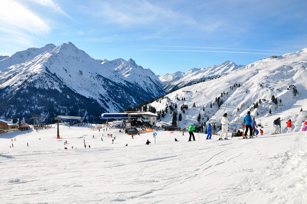 St.Anton Novice Skiers on the gampen